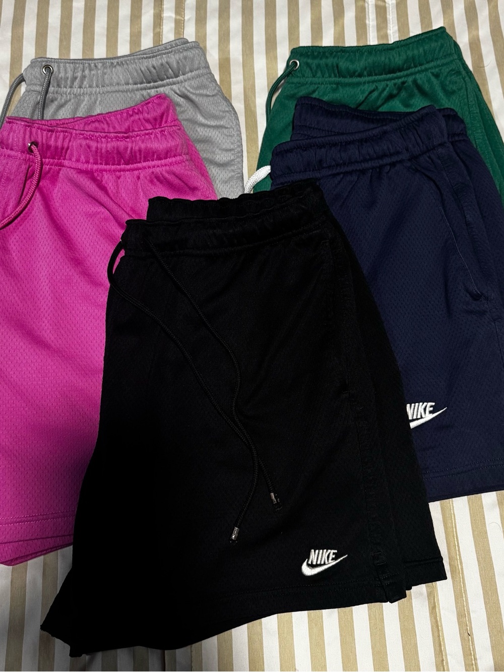 Nike Men's Athletic Mesh Shorts Drawstring Size Medium lot of 5